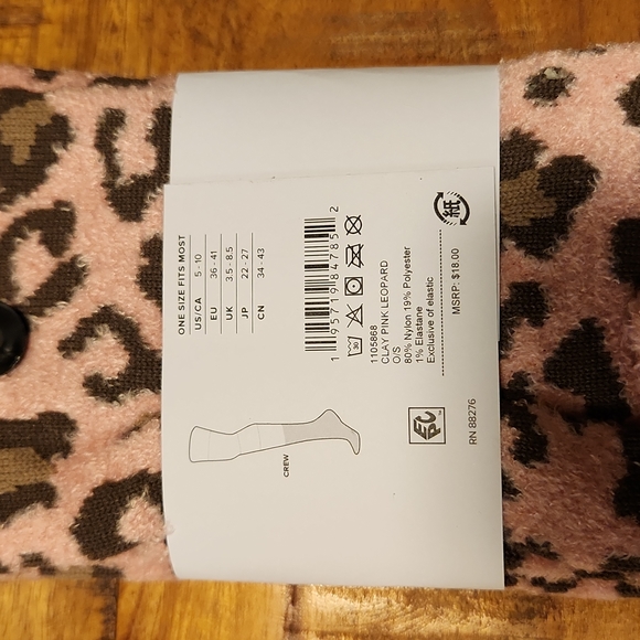 Pink Ugg Cheetah Print Socks - Picture 3 of 3